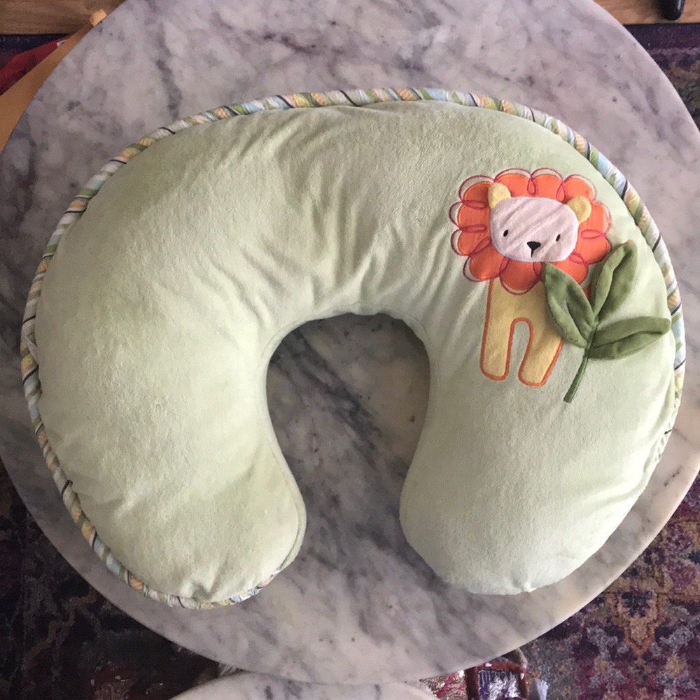 Baby support pillow
